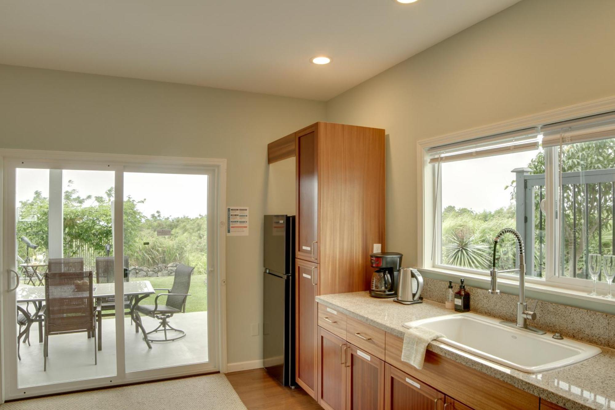 The Aloha Green House Retreat With Ocean Views! Naalehu Exterior foto